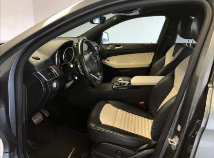 Mercedes-Benz - GLE