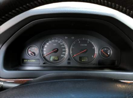 Volvo - S80