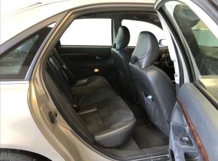 Volvo - S80