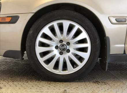 Volvo - S80