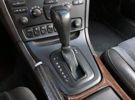Volvo - S80