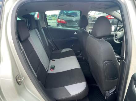 Peugeot - 207