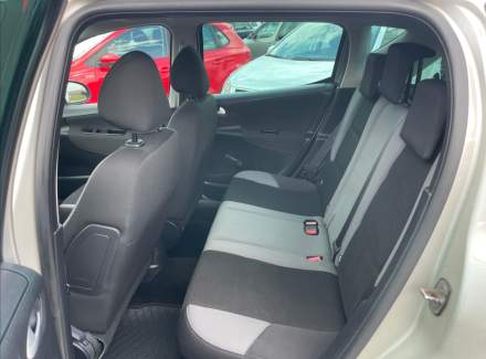 Peugeot - 207