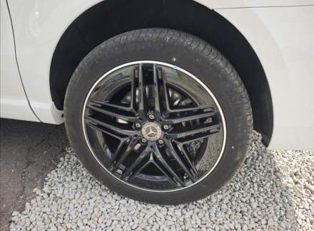 Mercedes-Benz - V-class