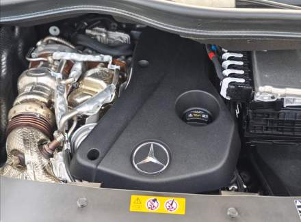 Mercedes-Benz - V-class