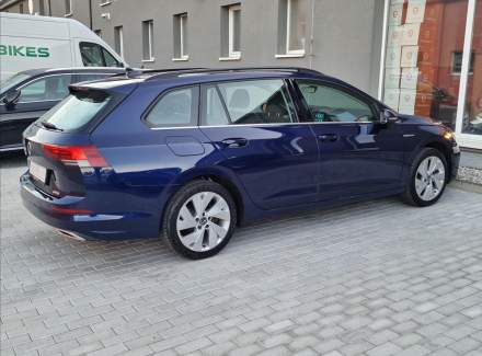 Volkswagen - Golf