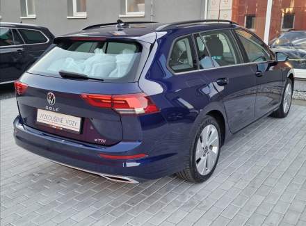Volkswagen - Golf