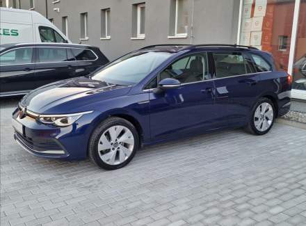 Volkswagen - Golf