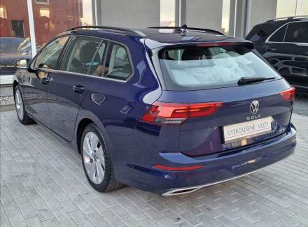 Volkswagen - Golf