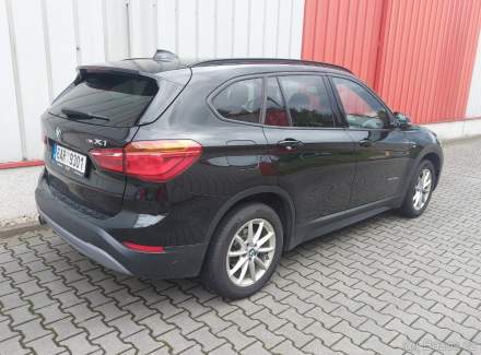 BMW - X1