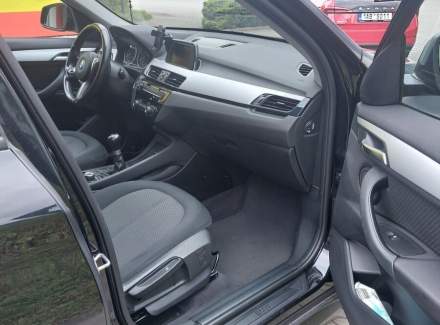 BMW - X1