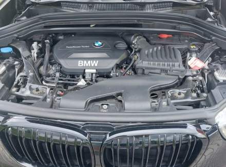 BMW - X1