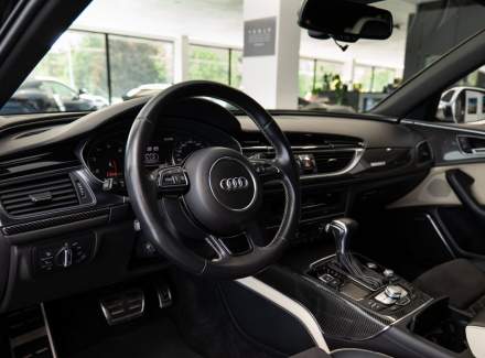Audi - RS 6