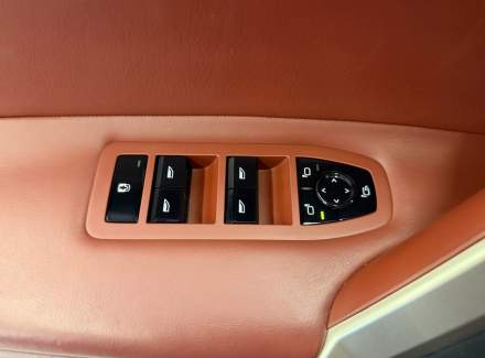 BMW - iX