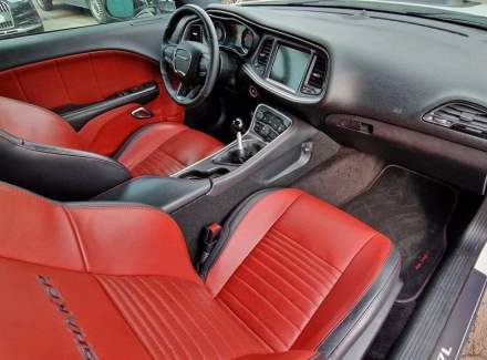 Dodge - Challenger