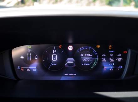 Peugeot - 408