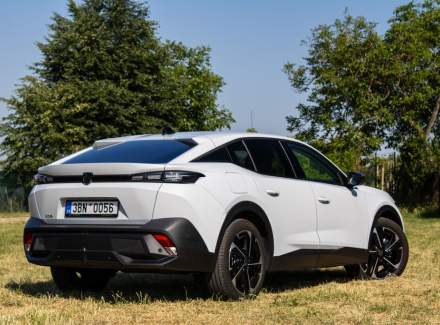 Peugeot - 408