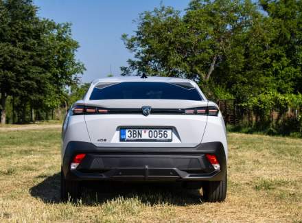 Peugeot - 408