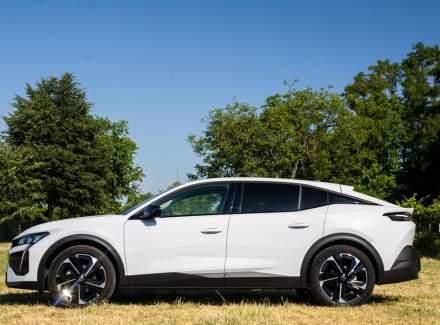 Peugeot - 408