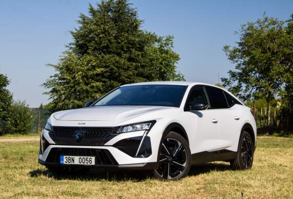 Peugeot - 408