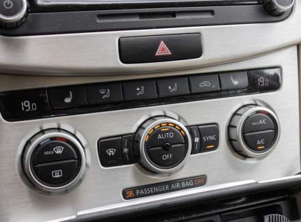Volkswagen - Passat