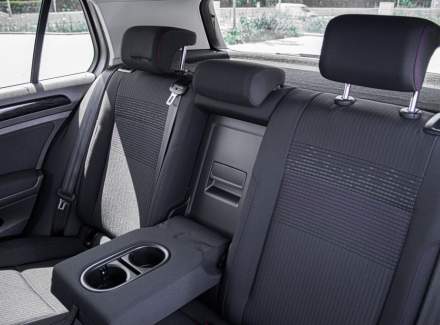 Volkswagen - Golf