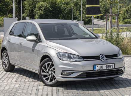 Volkswagen - Golf