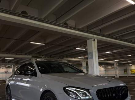 Mercedes-Benz - E-class