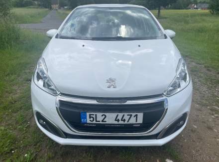 Peugeot - 208