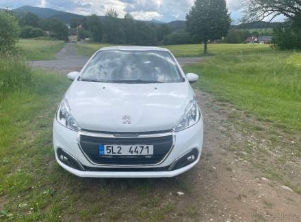 Peugeot - 208