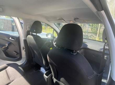 Peugeot - 208