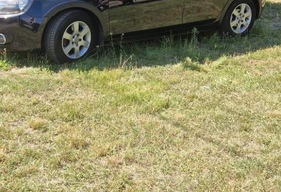 Volkswagen - Golf