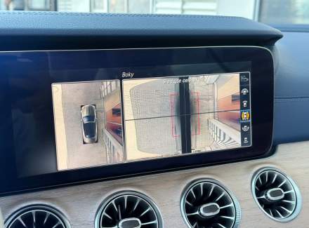 Mercedes-Benz - E-class