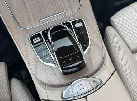 Mercedes-Benz - E-class