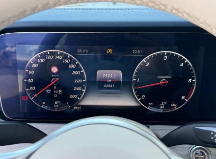 Mercedes-Benz - E-class