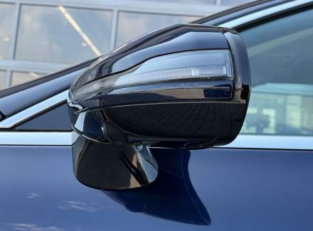 Mercedes-Benz - E-class