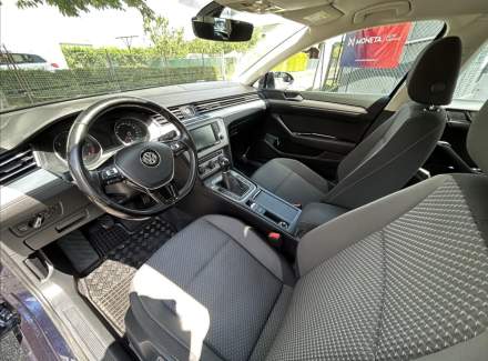 Volkswagen - Passat