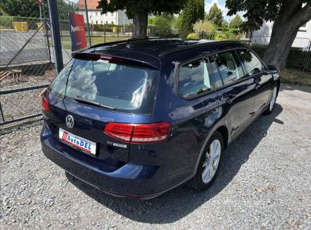 Volkswagen - Passat
