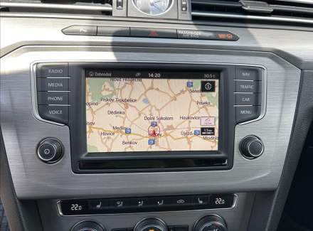 Volkswagen - Passat