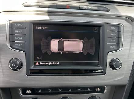 Volkswagen - Passat