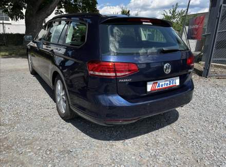 Volkswagen - Passat