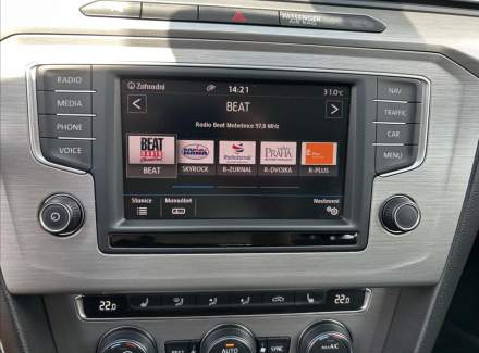 Volkswagen - Passat