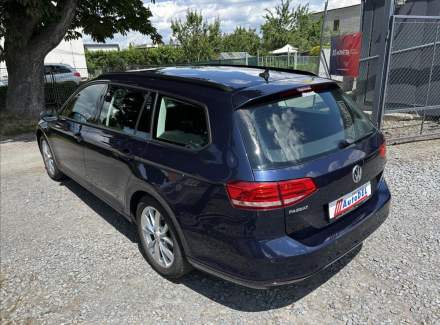 Volkswagen - Passat