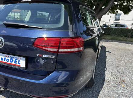 Volkswagen - Passat