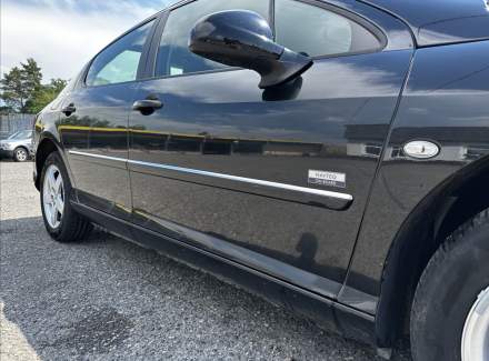 Peugeot - 407