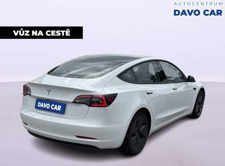 Tesla - Model 3