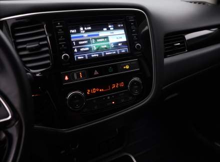 Mitsubishi - Outlander