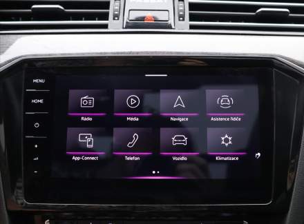 Volkswagen - Passat