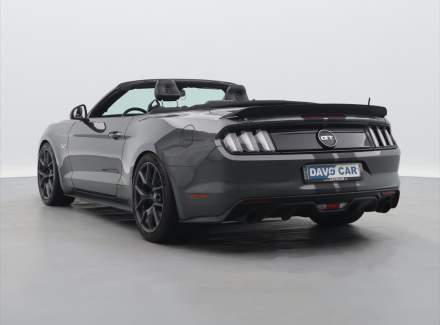 Ford - Mustang