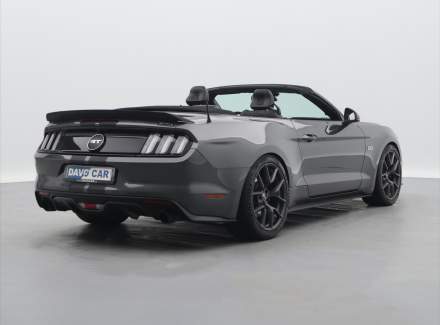 Ford - Mustang